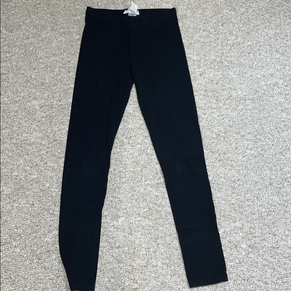 black leggings